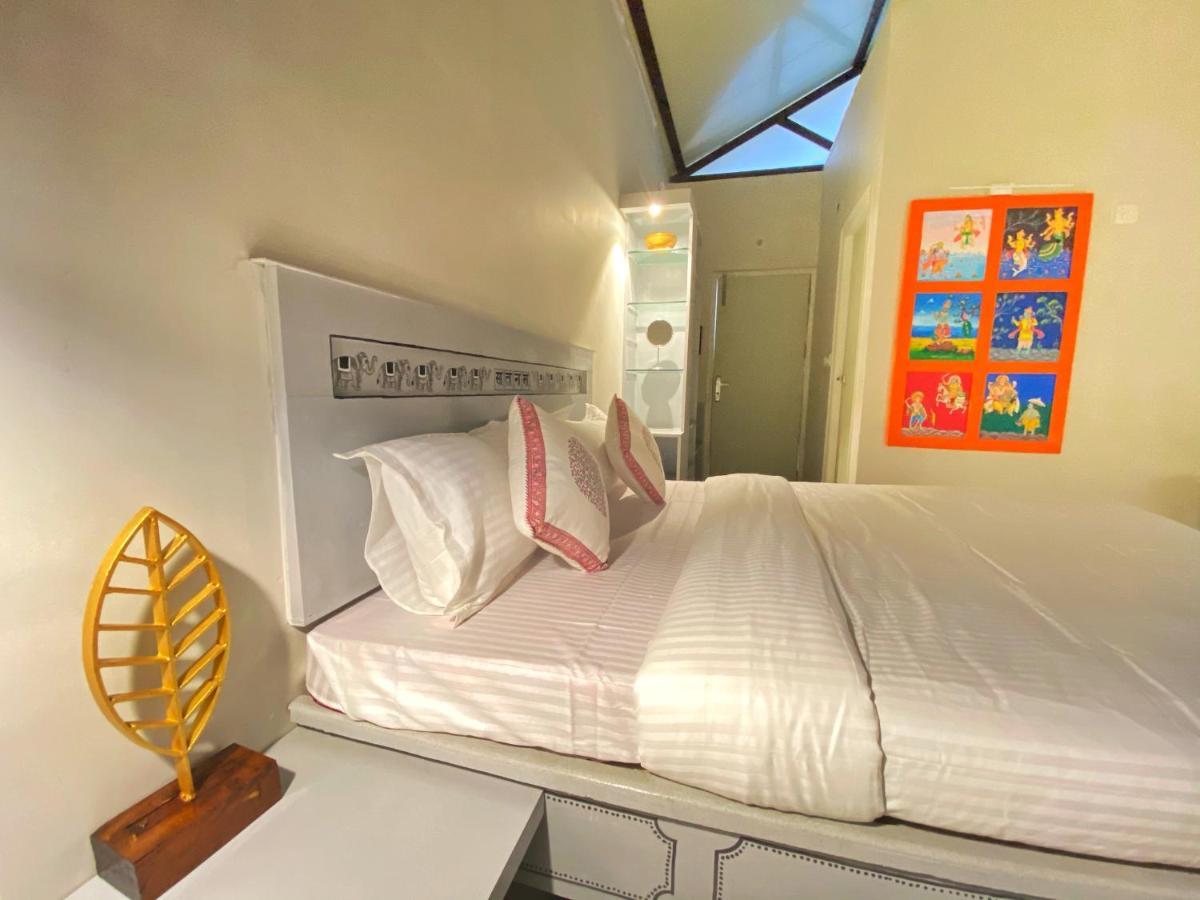The Art Hotel By Via ורנאסי מראה חיצוני תמונה