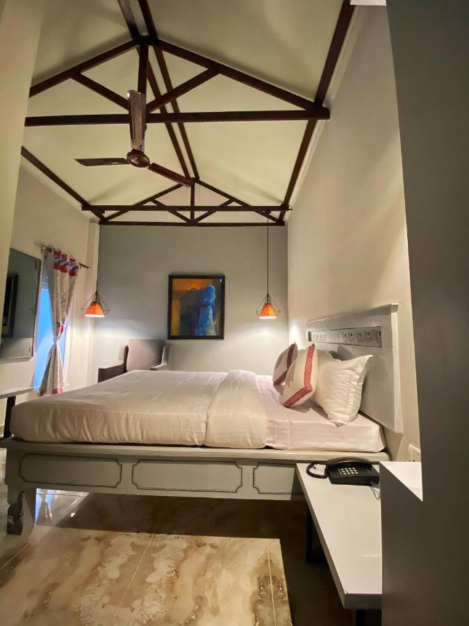 The Art Hotel By Via ורנאסי מראה חיצוני תמונה